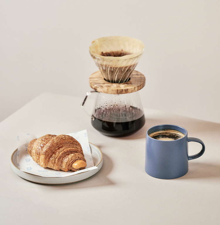 Blue Brown Cafe